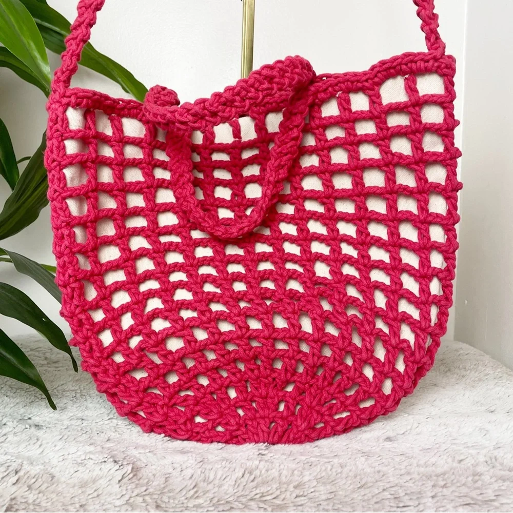 Madewell The Crocheted Crossbody Tote Shoulder Bag in Bright Poppy Red - Picture 5 of 12
